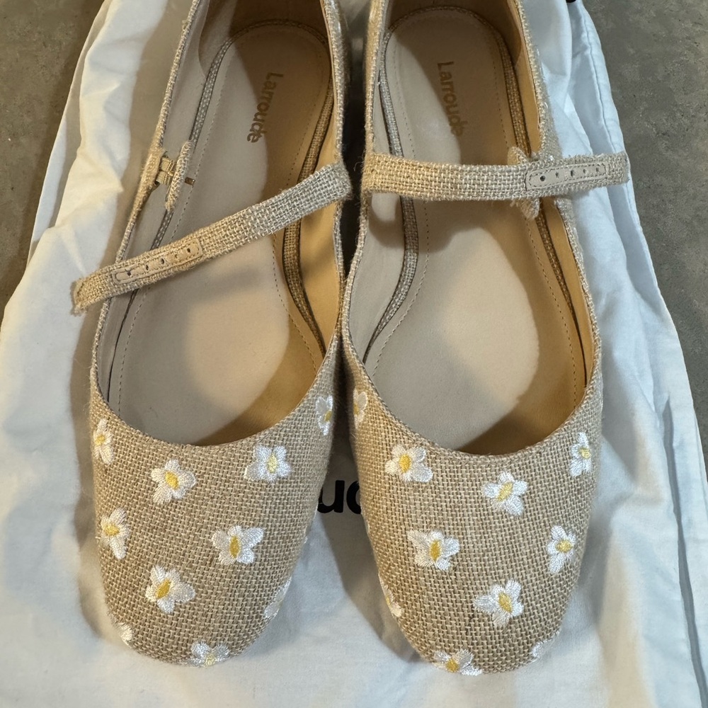 Larroudé Blair Raw Daisy ballet flats